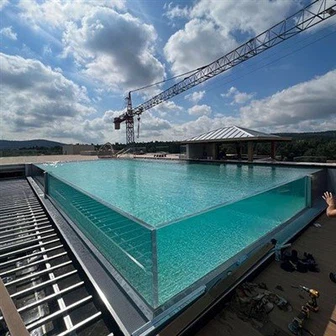 Paneli acrylig tryloyw